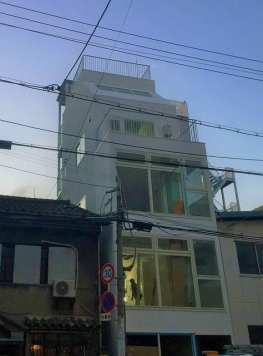 �����̶� ���ŷ���ܤ�Ź�ޡ��ƥʥ�����ߤβ���