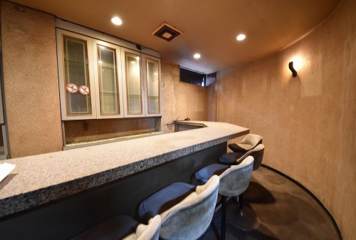 ����������� ���ܤ�Ź�ޡ��ƥʥ�����ߤβ���